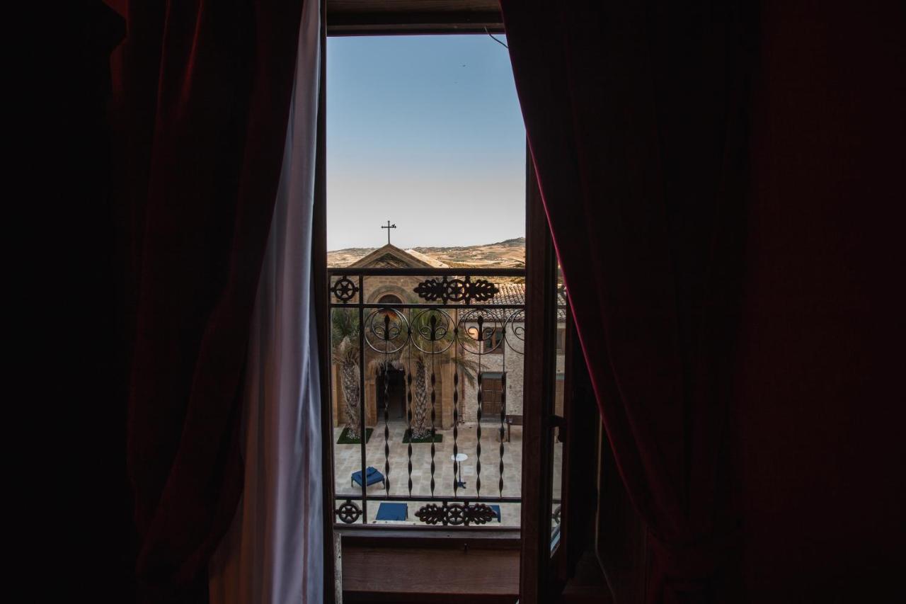 Castello Ducale Colonna Resort Ioppolo Giancaxio Dış mekan fotoğraf